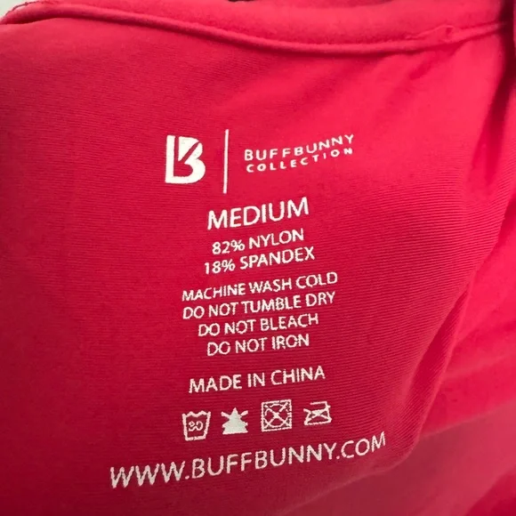 Rare BuffBunny Knotty & Nice Crop Top Raspberry Red Size Medium - Picture 5 of 6